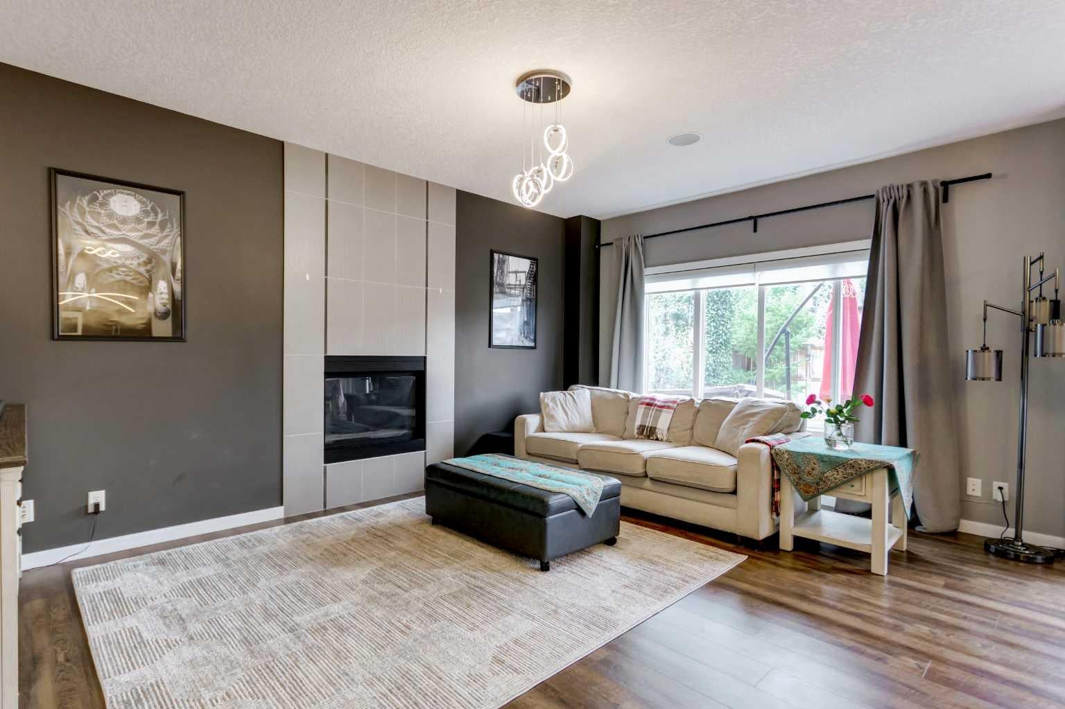 26 Walden Court SE