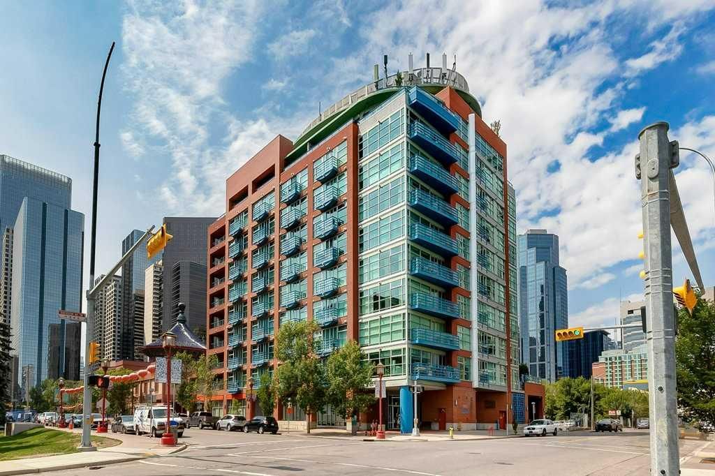 Photo of 205 Riverfront Avenue SW #701, Calgary, AB T2P 0A9 (MLS # A2255300)