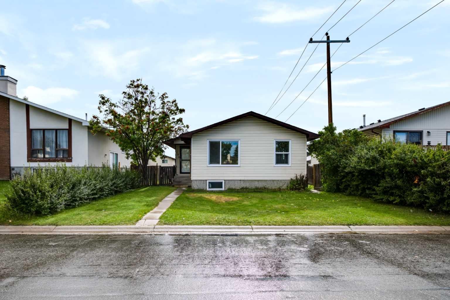139 Falsby Road NE
