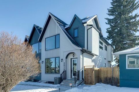 Photo of 2015 23 Avenue NW, Calgary, AB T2M 1W2 (MLS # A2274714)