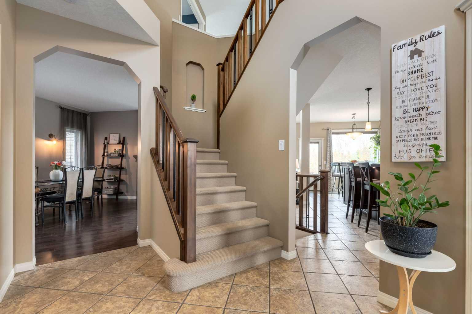 569 Chaparral Drive SE