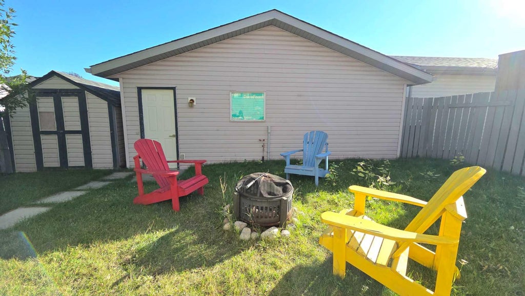 Photo of 152 Coverton Close NE, Calgary, AB T2Y 4M3 (MLS # A2348710)