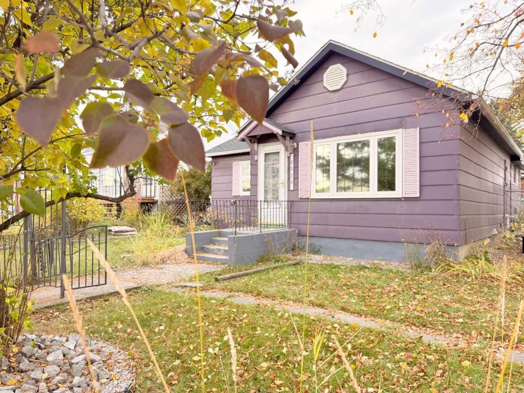 Photo of 4524 48 Avenue, Rocky Mountain House, AB T4T 1A4 (MLS # A2351196)