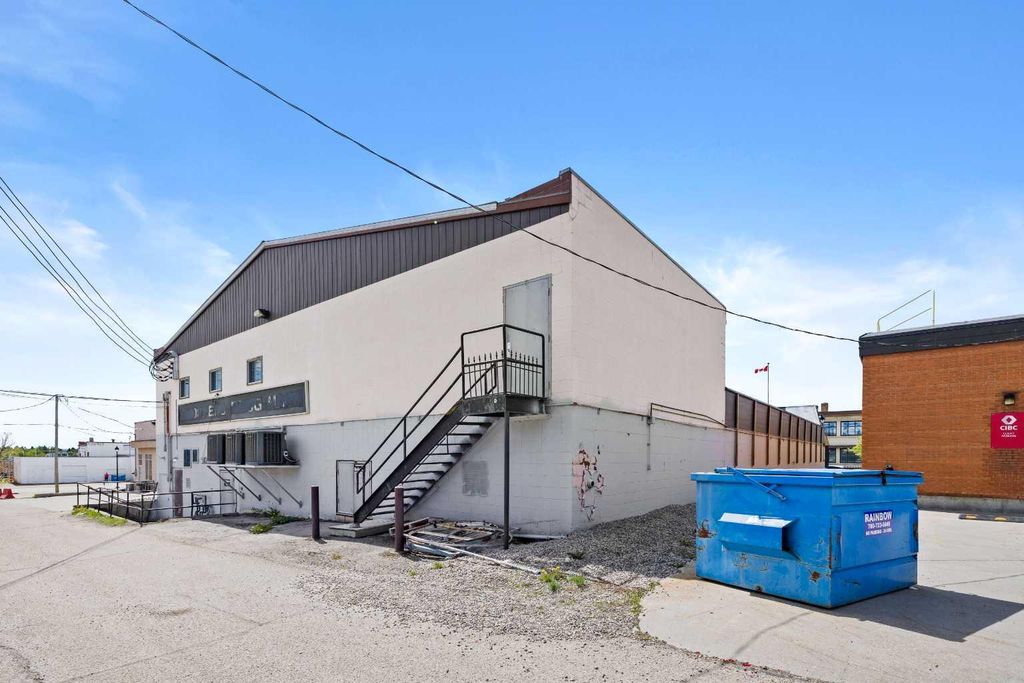 Photo of 419 50 Street, Edson, AB T7E 1N7 (MLS # A2288637)