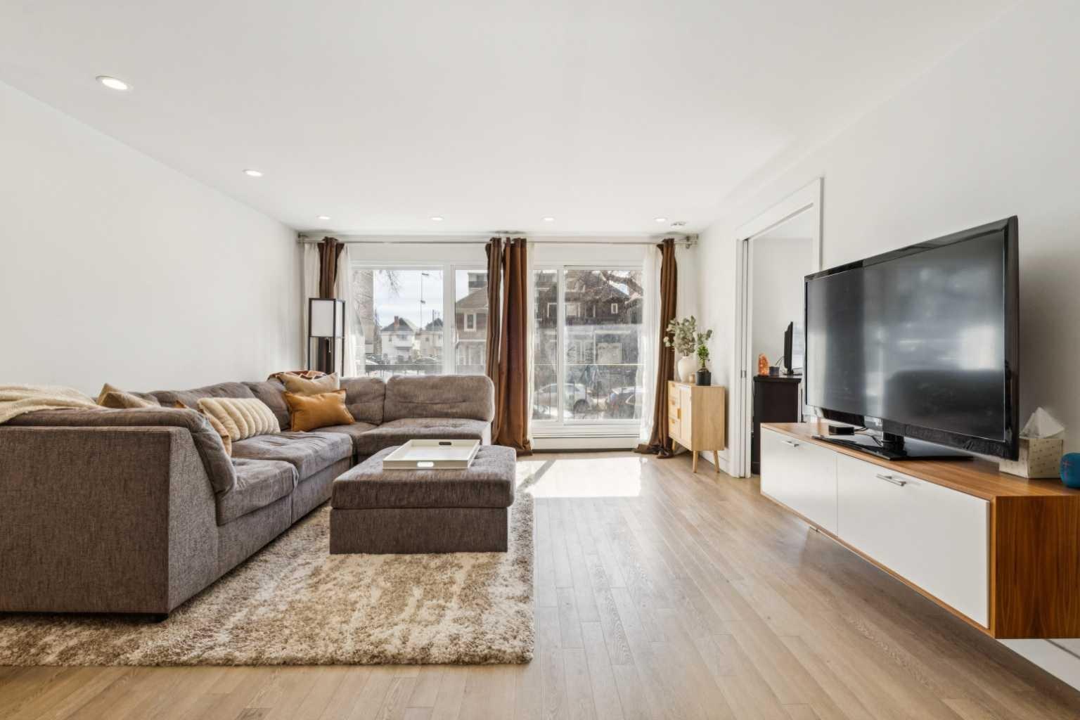 1222 13 Avenue SW 205