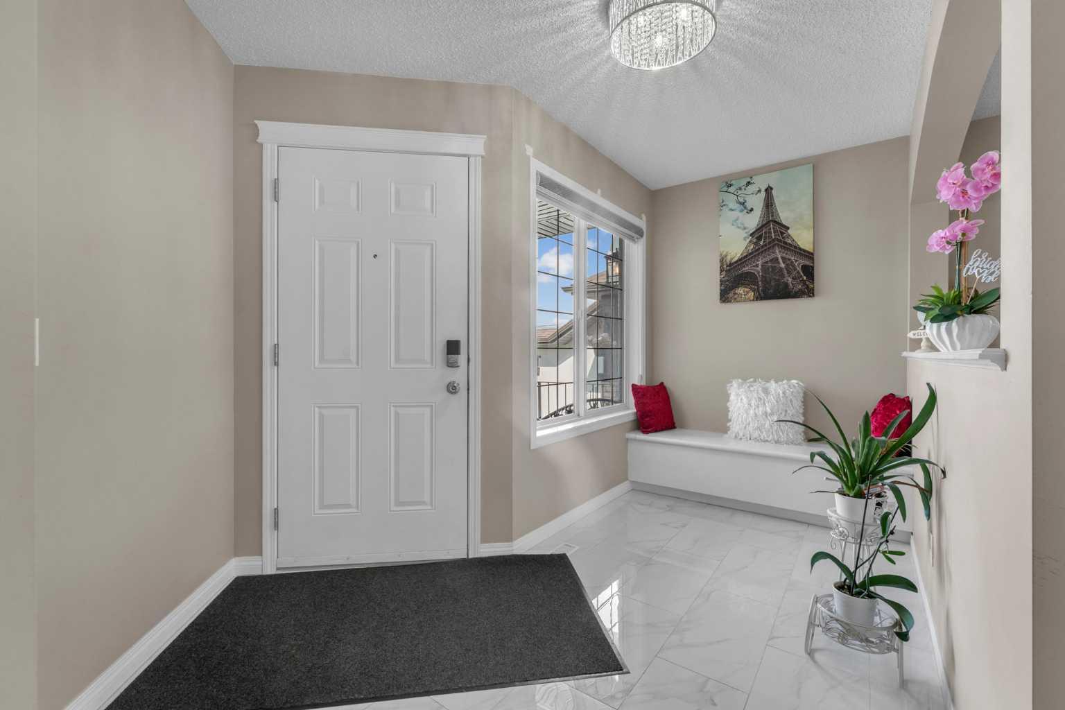 138 Saddlecrest Park NE
