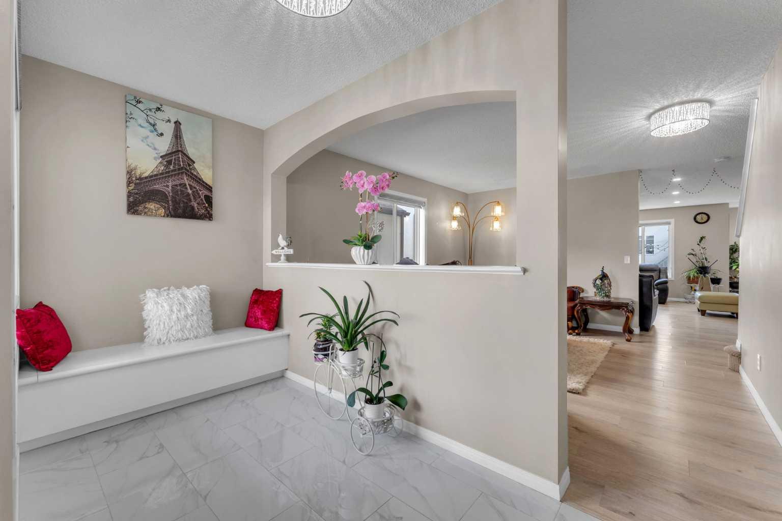 138 Saddlecrest Park NE