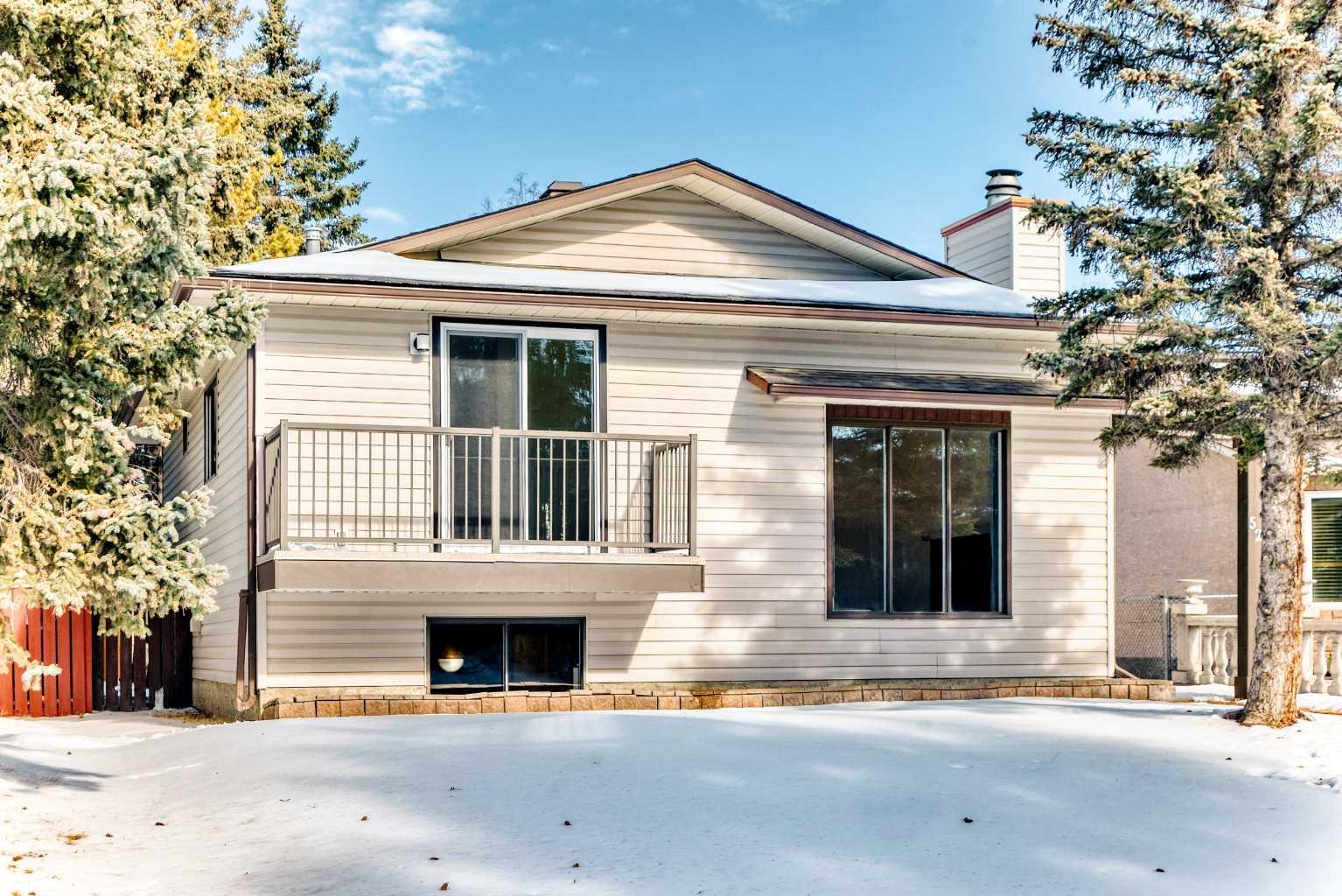 52 Cedarwood Place SW