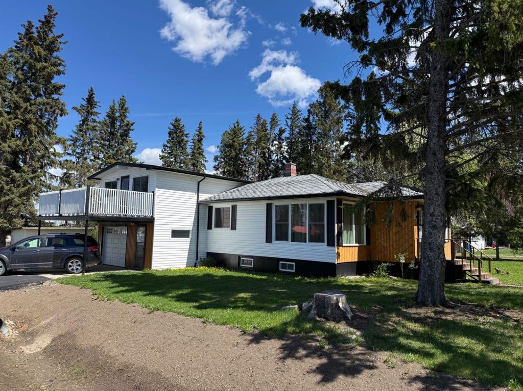 Photo of 10 1 Street West, Alder Flats, AB T0C 0A0 (MLS # A2311898)