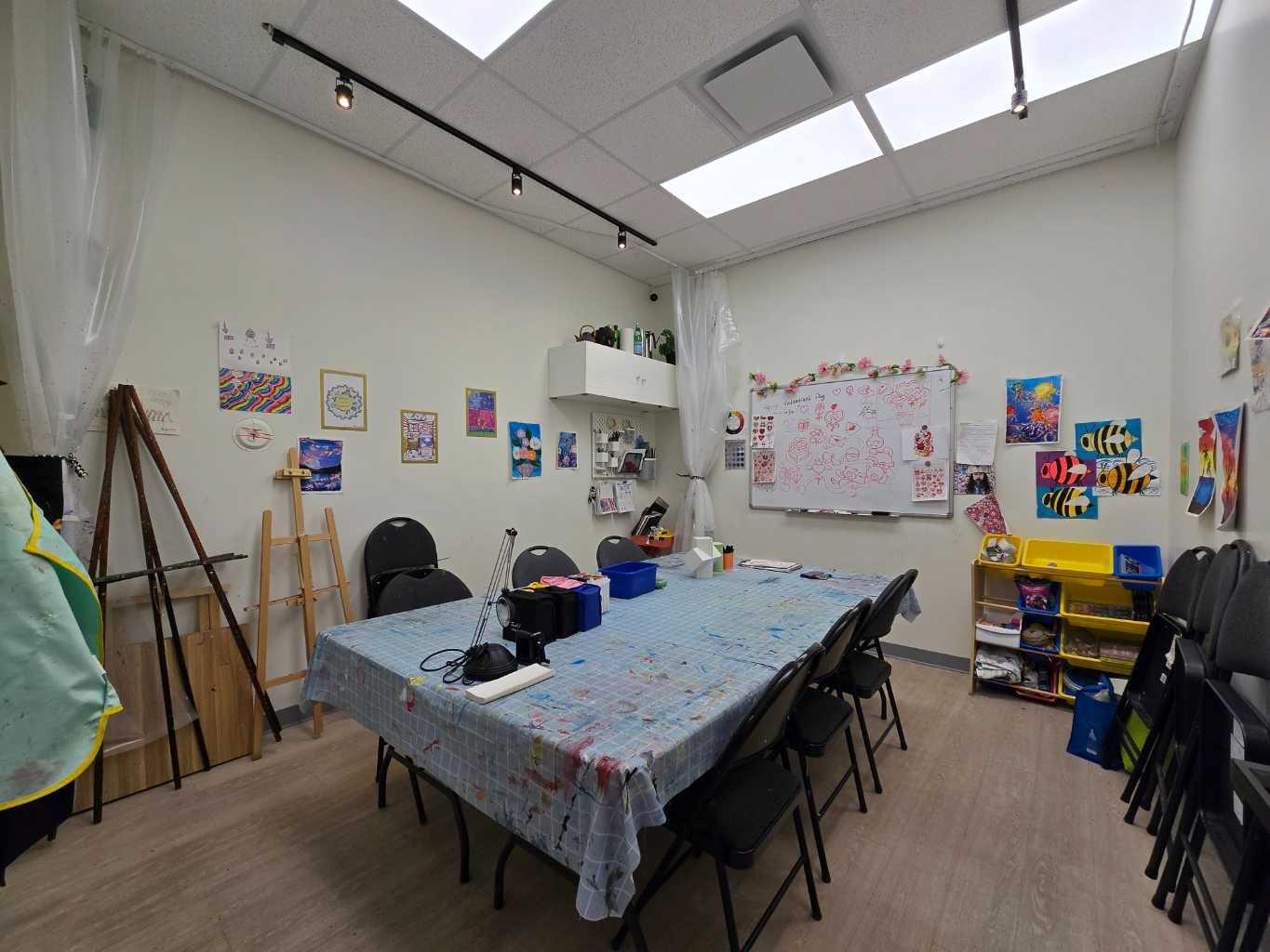 2 Royal Vista Link NW 2130