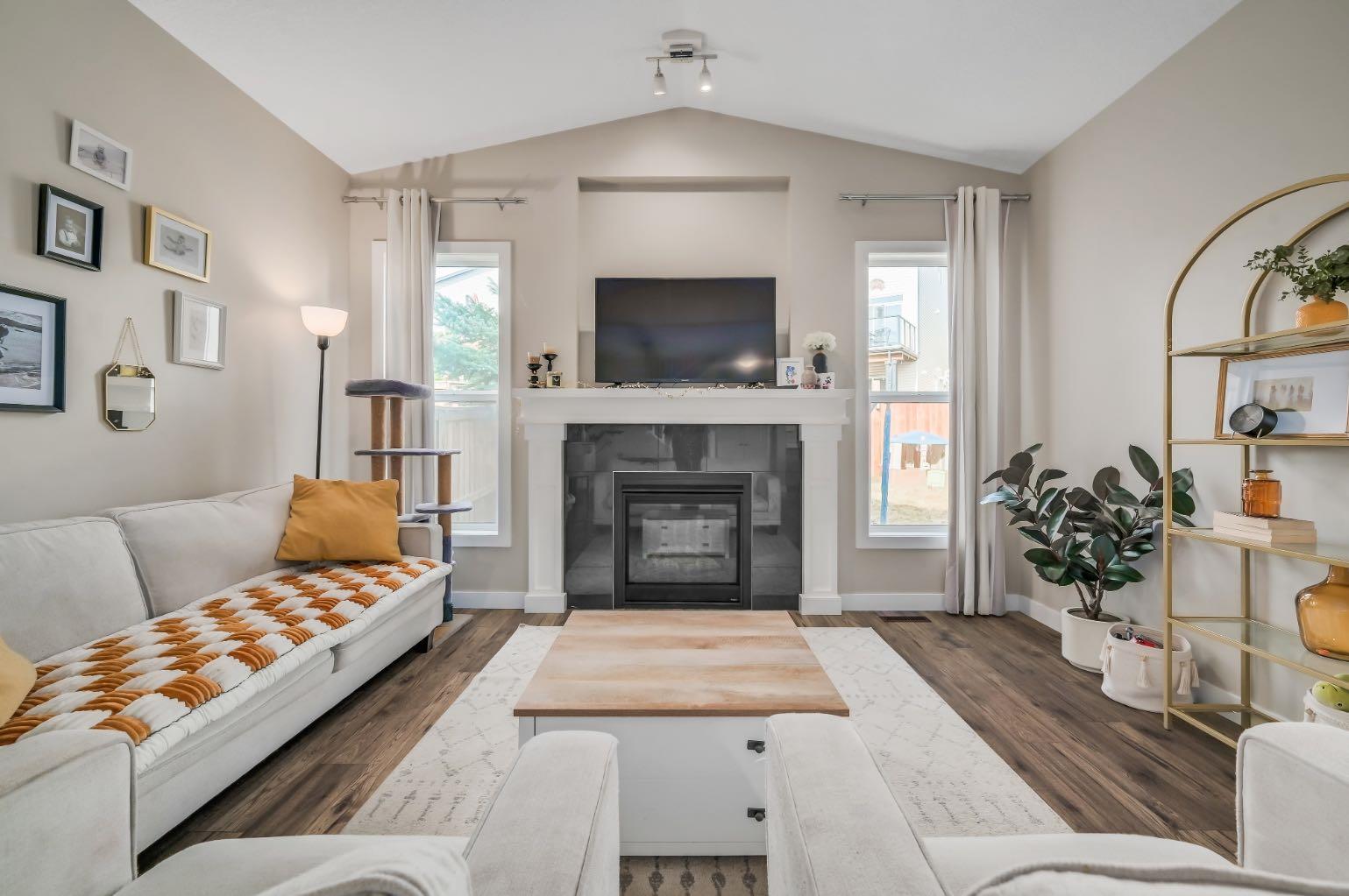 593 Nolan Hill Boulevard NW