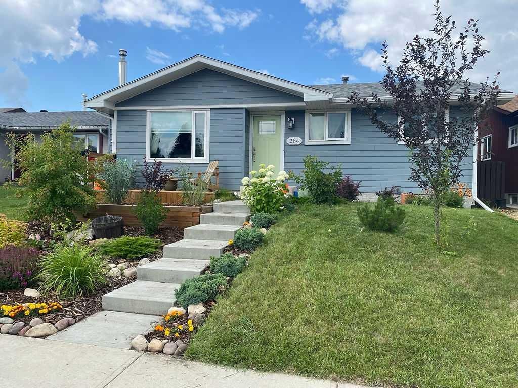 Photo of 264 Midridge Crescent SE, Calgary, AB T2X 1C6 (MLS # A2299375)
