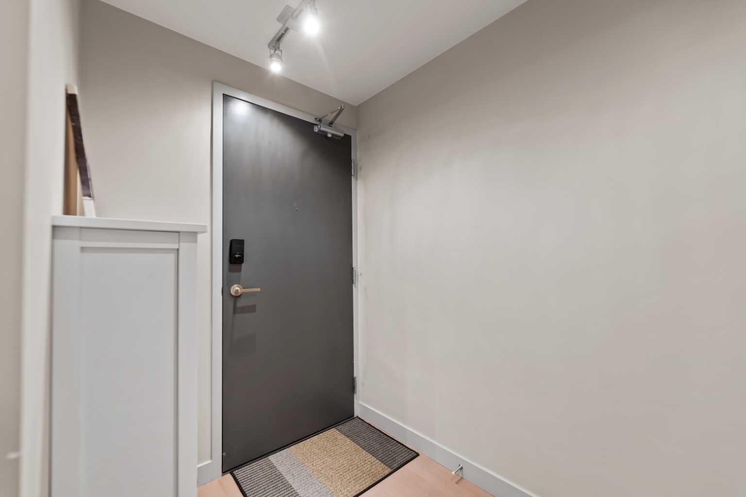 1010 6 Street SW 2806