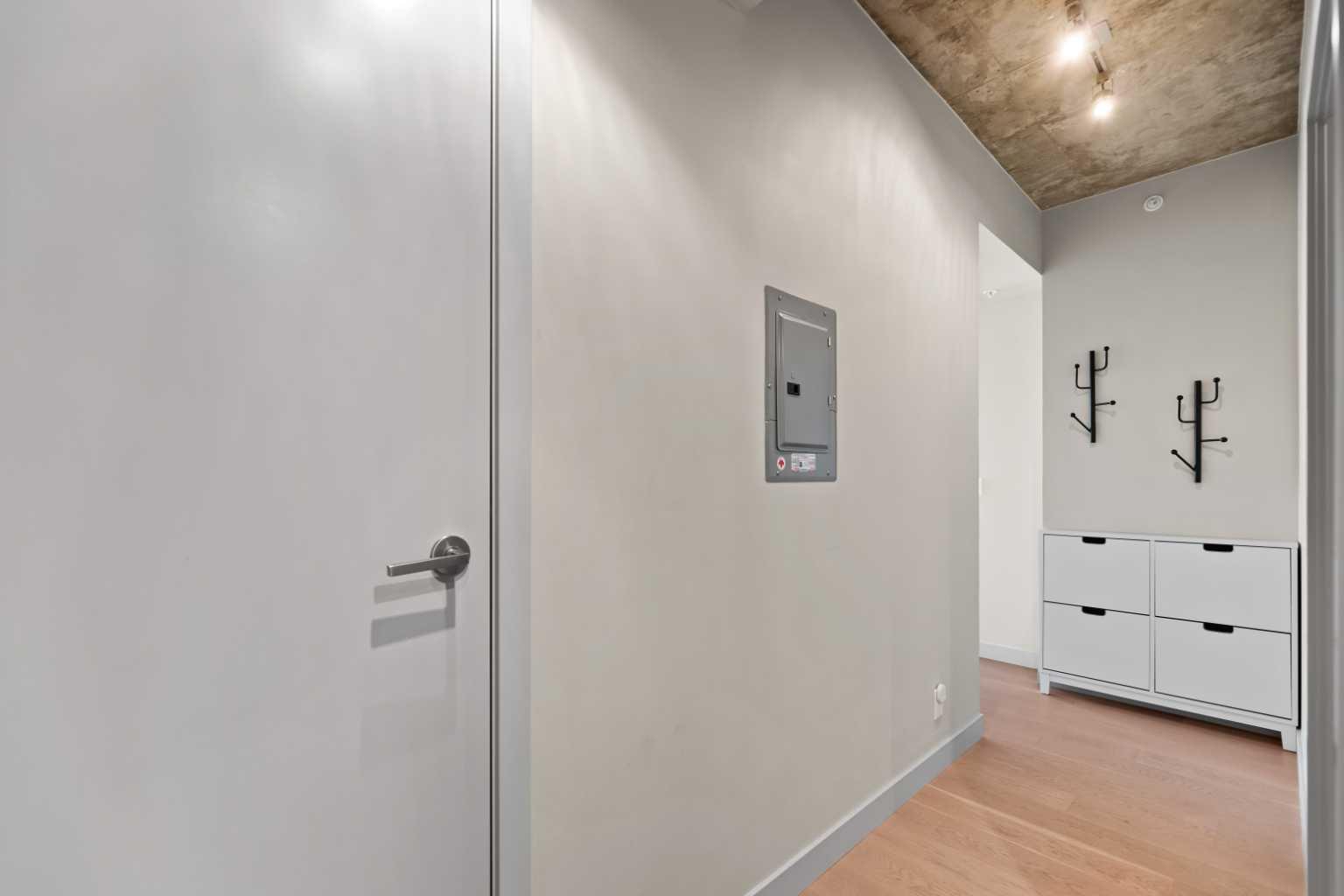 1010 6 Street SW 2806