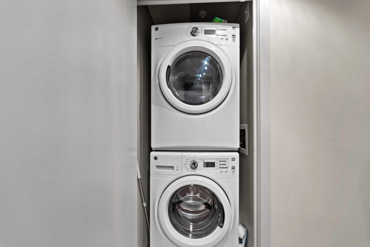 1010 6 Street SW 2806