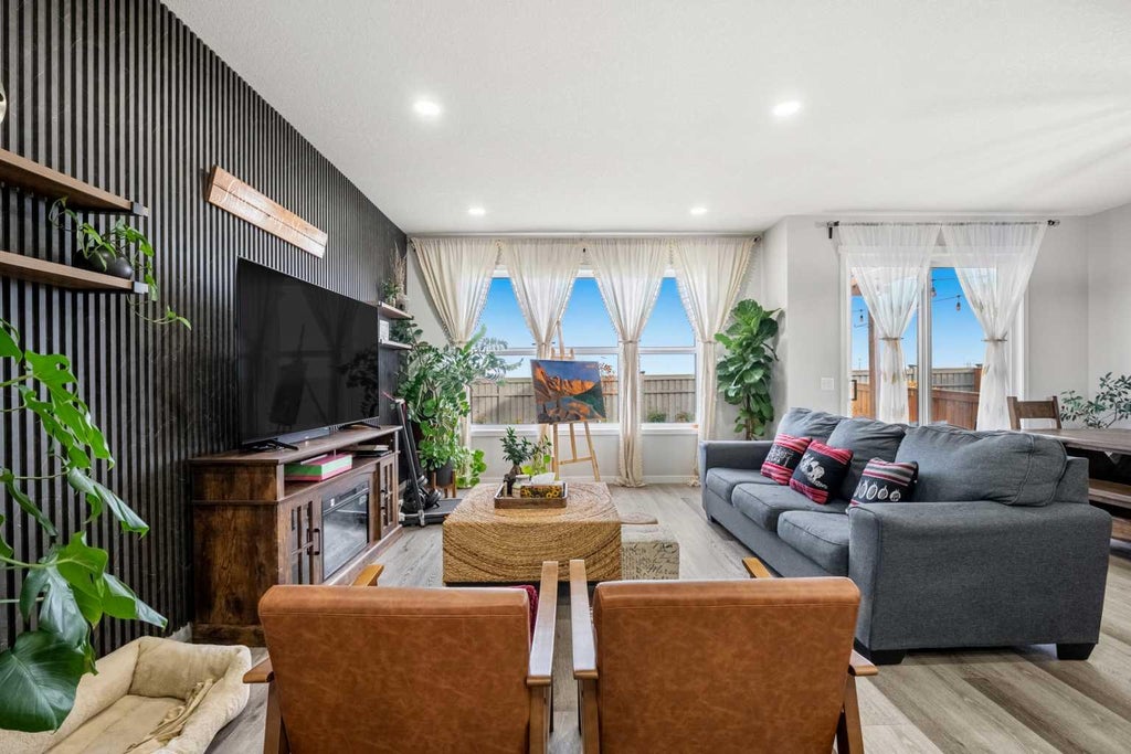 Photo of 66 Magnolia Court SE, Calgary, AB T3M 3M5 (MLS # A2351119)