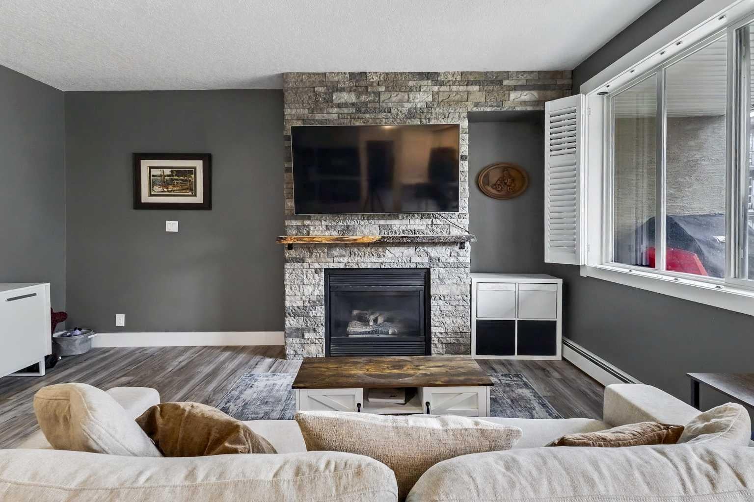 3501 15 Street SW 101