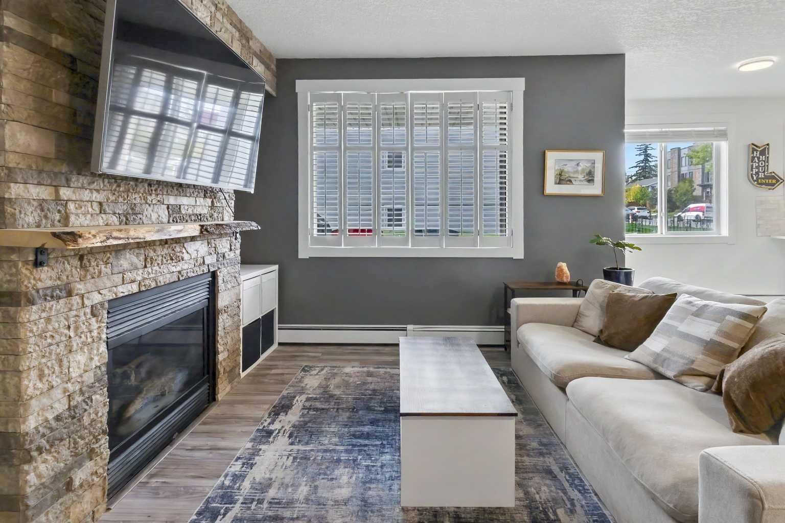 3501 15 Street SW 101