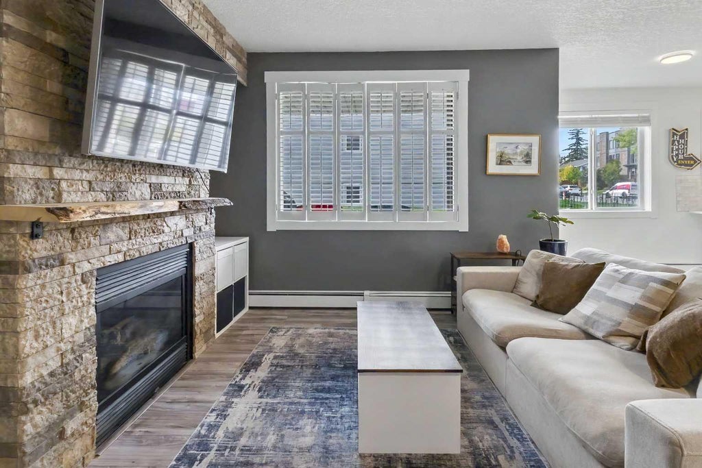 Photo of 3501 15 Street SW #101, Calgary, AB T2T 4A4 (MLS # A2348225)