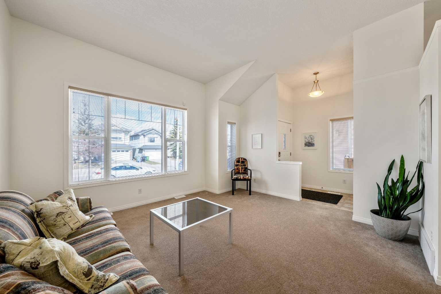 1211 Everridge Drive SW