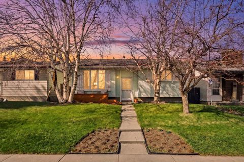 Photo of 20 Dovely Way SE, Calgary, AB T2B 2K8 (MLS # A2304116)