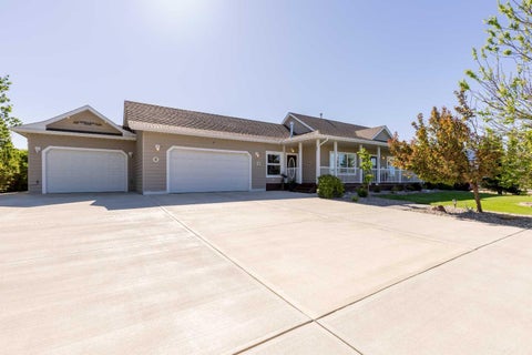 Photo of 325 8 Avenue, Granum, AB T0L 1A0 (MLS # A2318492)