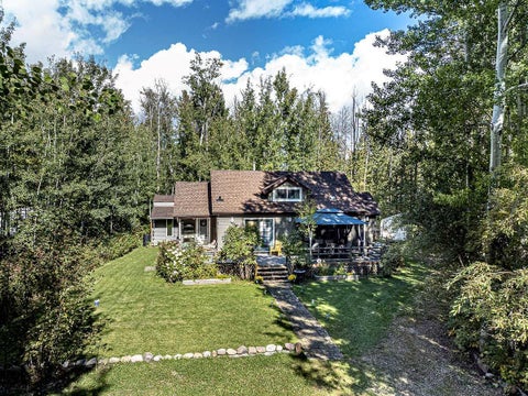 Photo of B24 Golden Crescent, Golden Days, AB T0C 2C0 (MLS # A2346224)