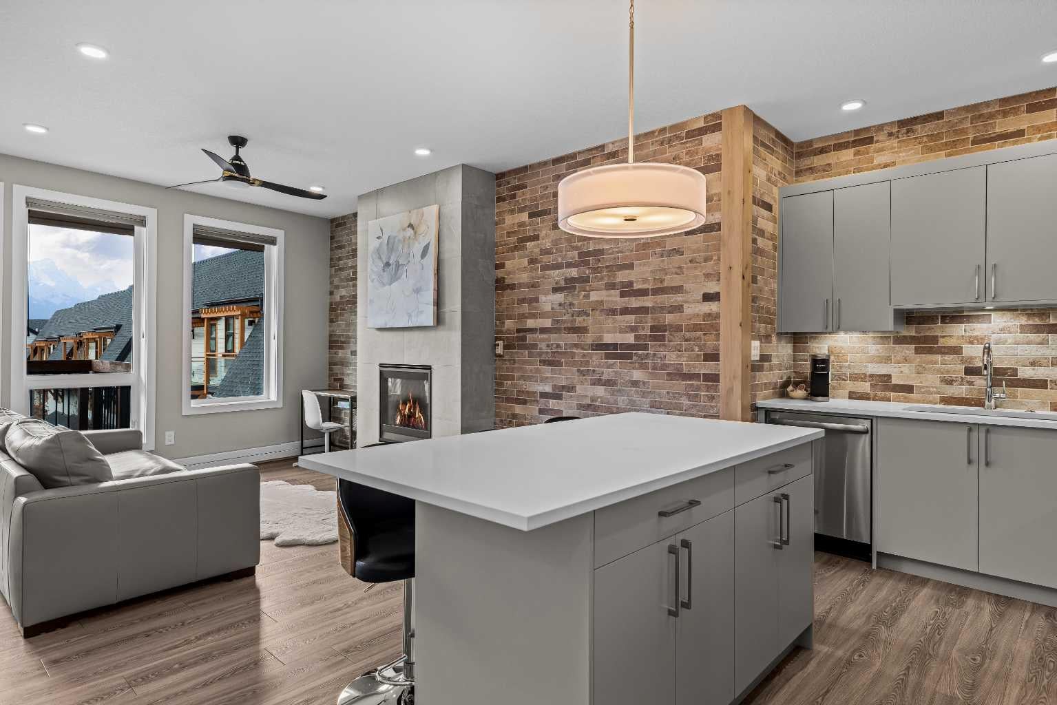 106 Stewart Creek Rise 306
