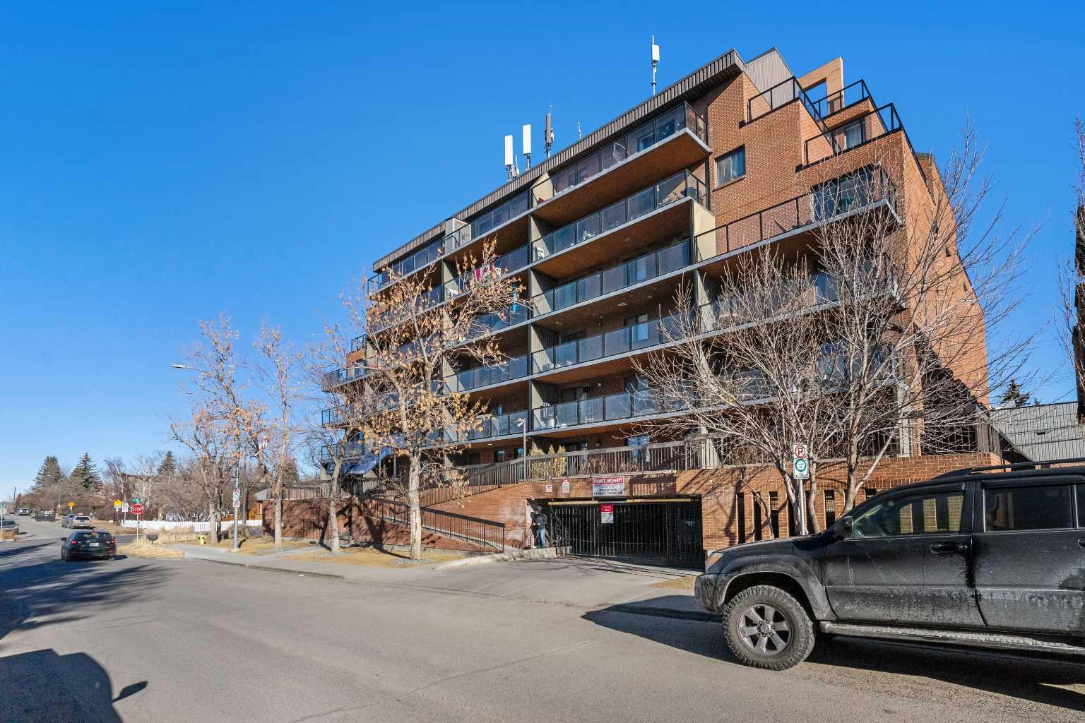 1900 25A Street SW 306