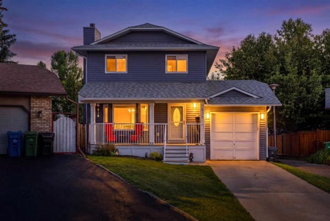 Photo of 135 Sandarac Place NW, Calgary, AB T3K 2Y6 (MLS # A2343359)