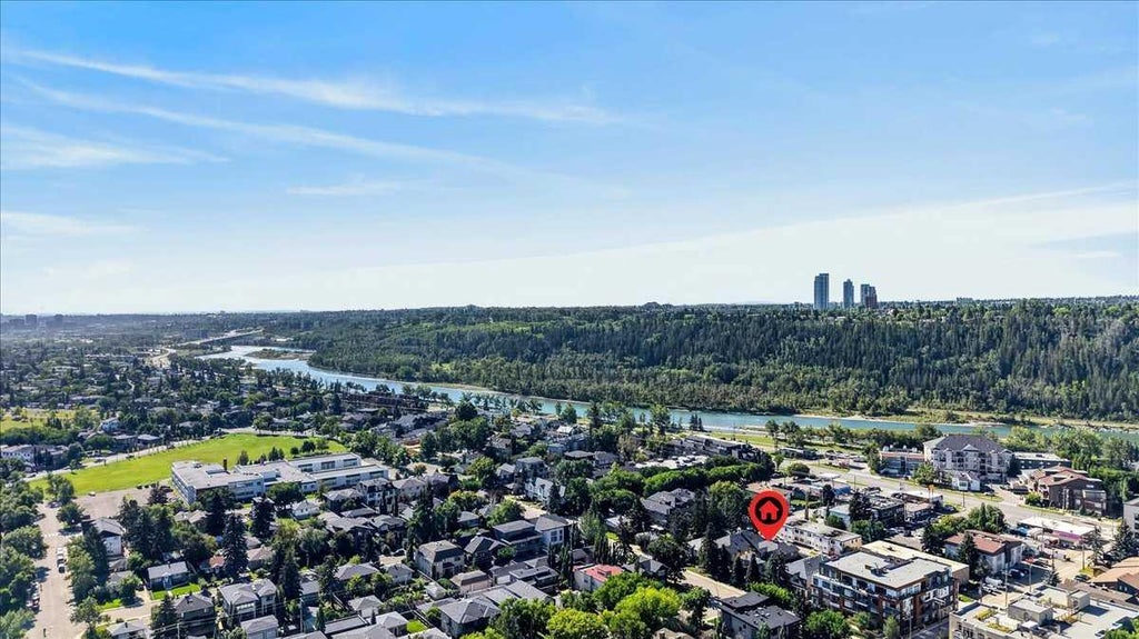 Photo of 3421 5 Avenue NW #2, Calgary, AB T2N 0V5 (MLS # A2340258)