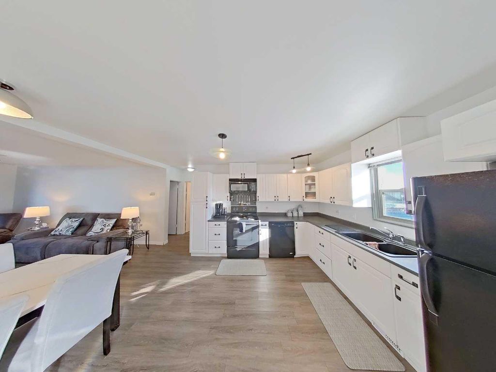 Photo of 5231 49 Street, Rocky Mountain House, AB T4T 1G6 (MLS # A2294460)