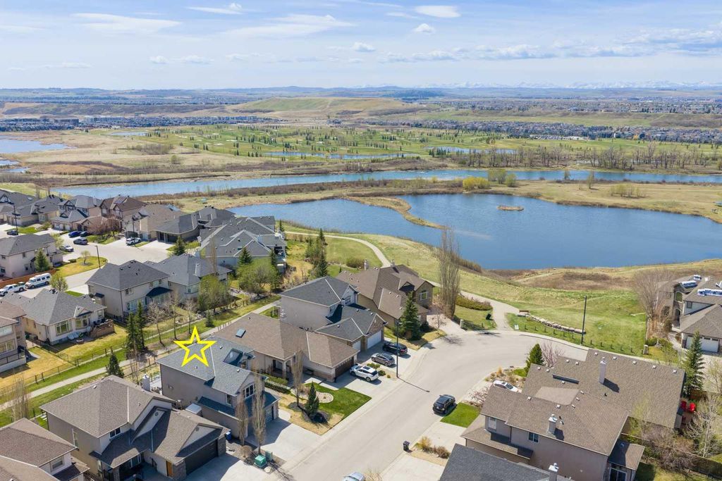 Photo of 29 CRANLEIGH Park SE, Calgary, AB T3M 1H3 (MLS # A2287392)