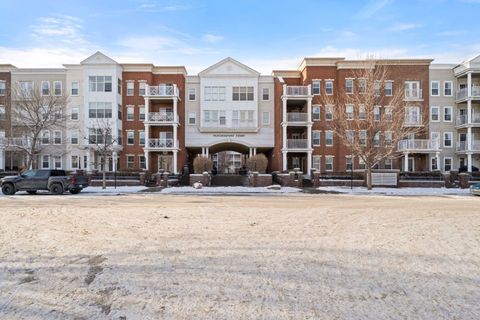 5605 Henwood Street SW 2211 Calgary AB T3E 7R2