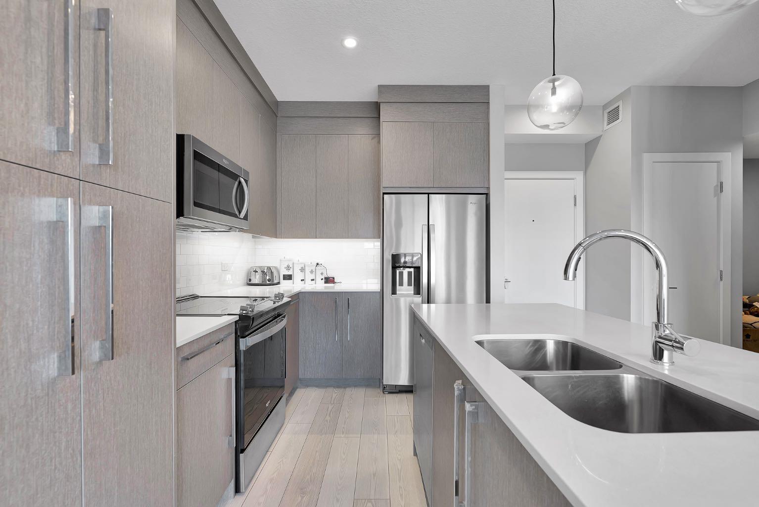 395 Skyview Parkway NE 2520