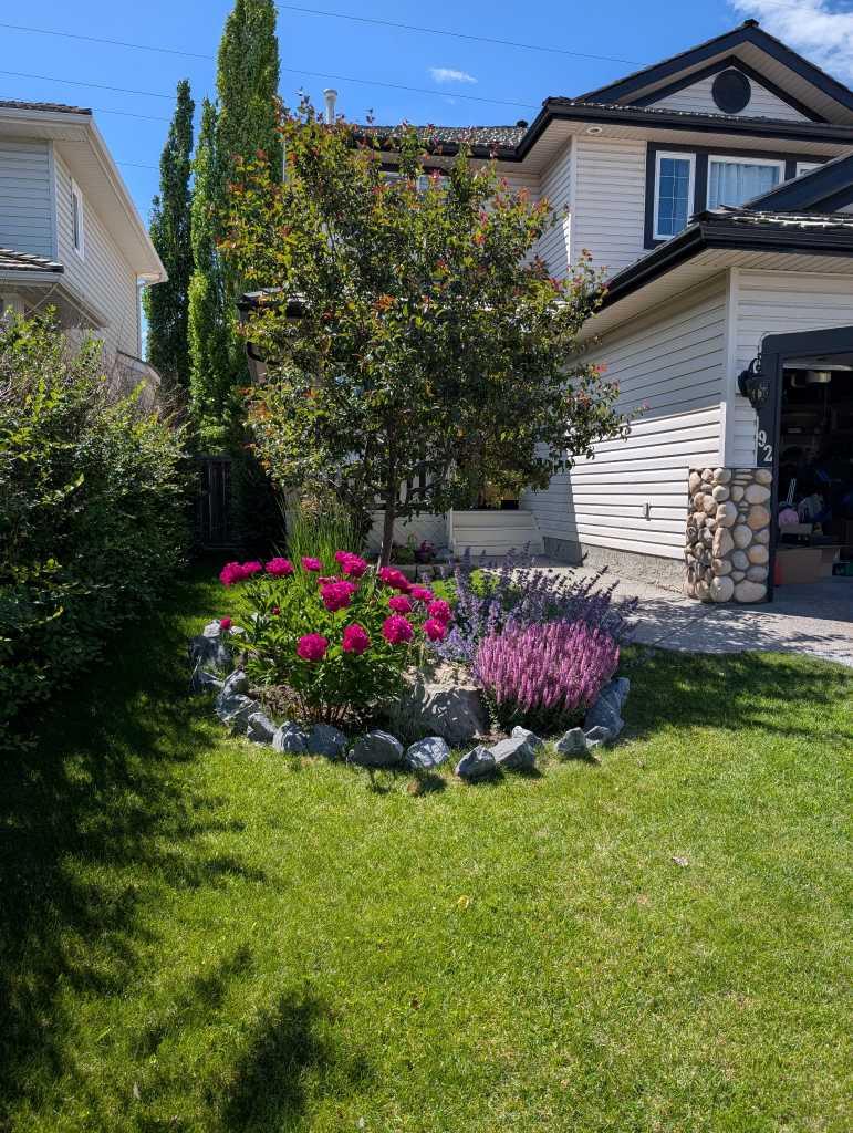 92 Bow Ridge Crescent