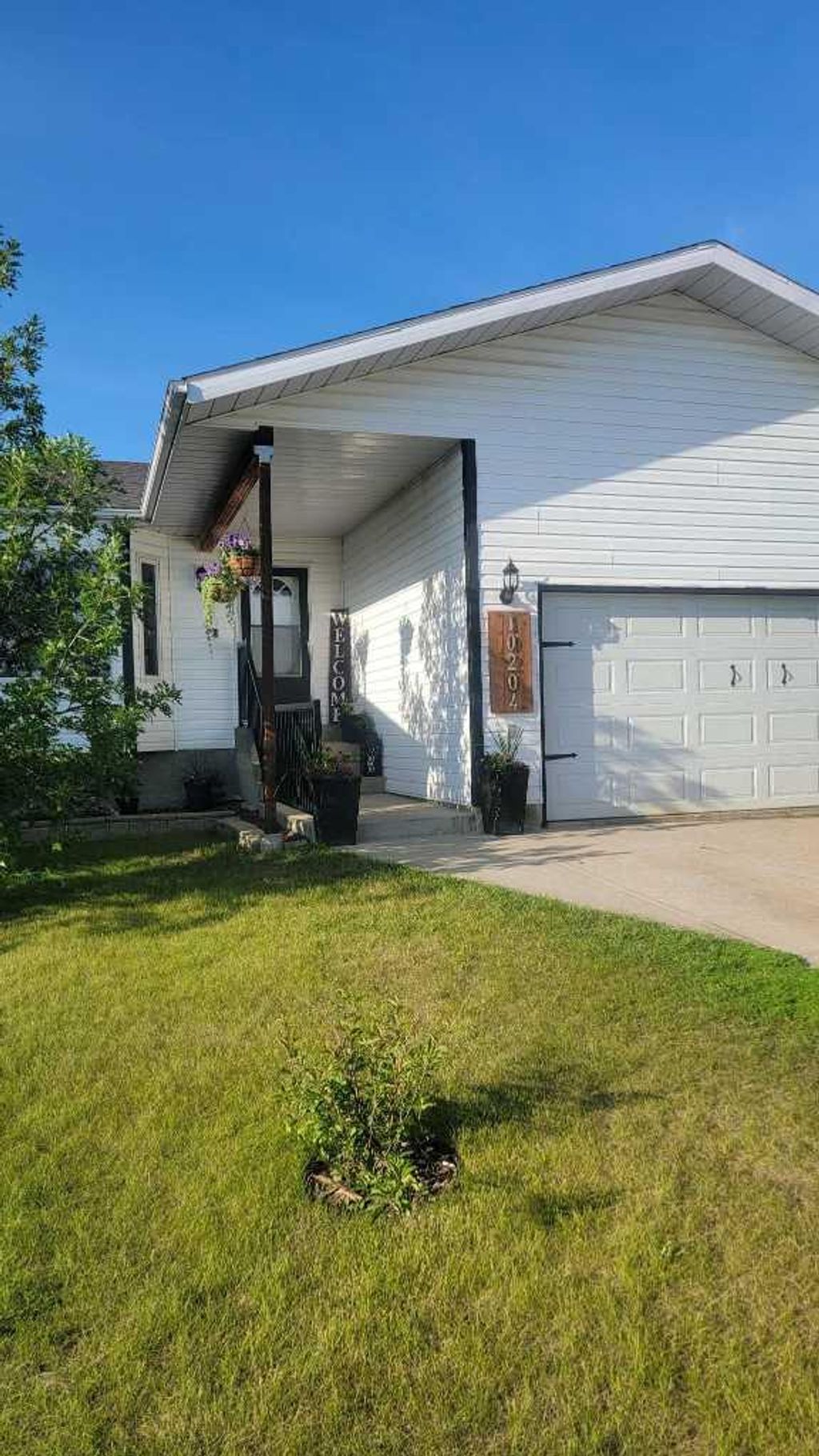 Photo of 10204 Chinchaga Drive, High Level, AB T0H 1Z0 (MLS # A2290912)