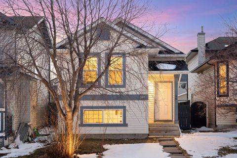 Photo of 95 Coventry Road NE, Calgary, AB T3K 5K4 (MLS # A2304017)