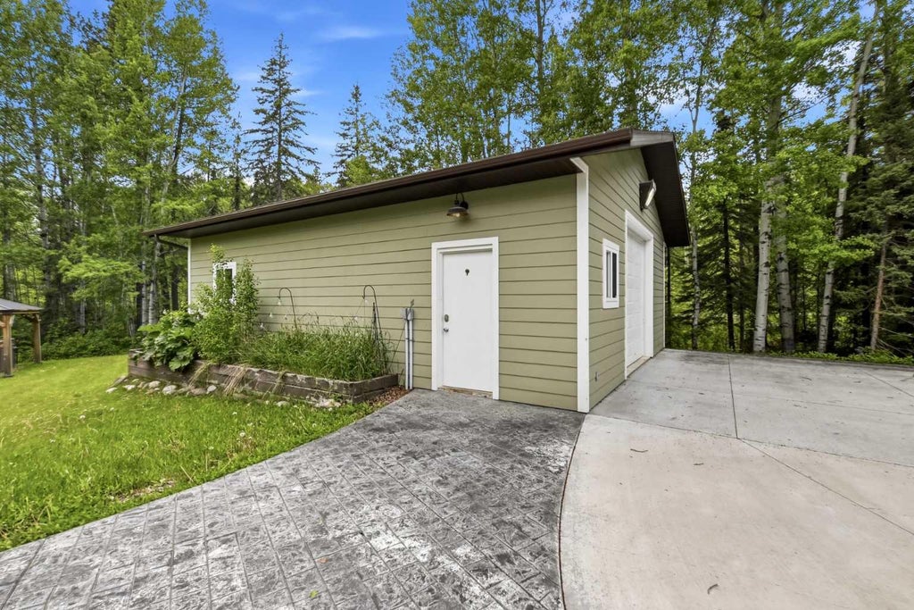 Photo of 52 Woodlands Drive, Rural Clearwater County, AB T4T 2A4 (MLS # A2320616)