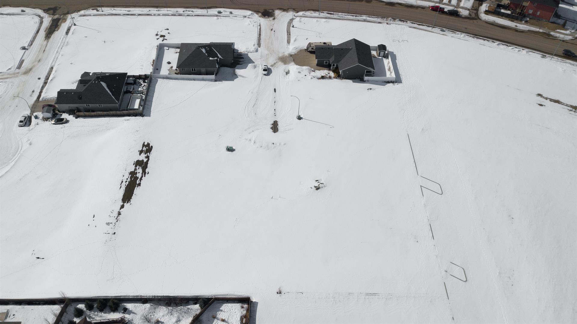 7207 44 A Avenue Close