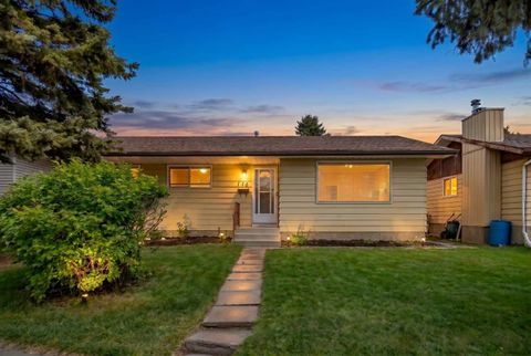 Photo of 116 Dovercrest Way SE, Calgary, AB T2B 2L9 (MLS # A2305455)