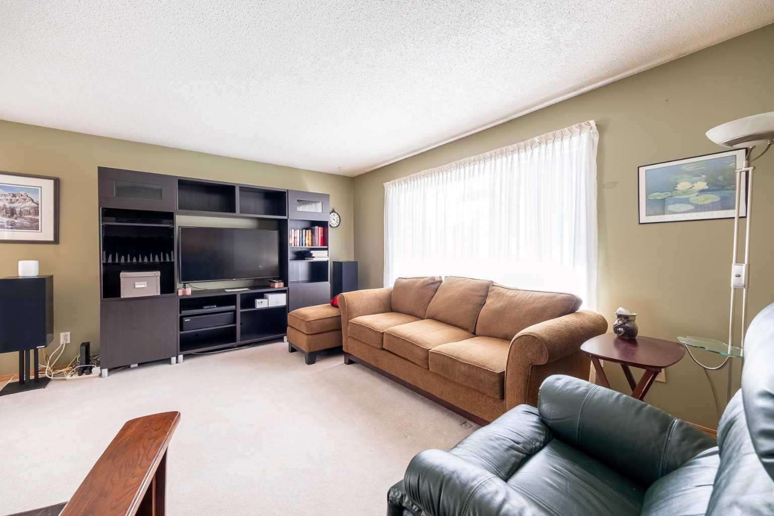 116 Dovercrest Way SE