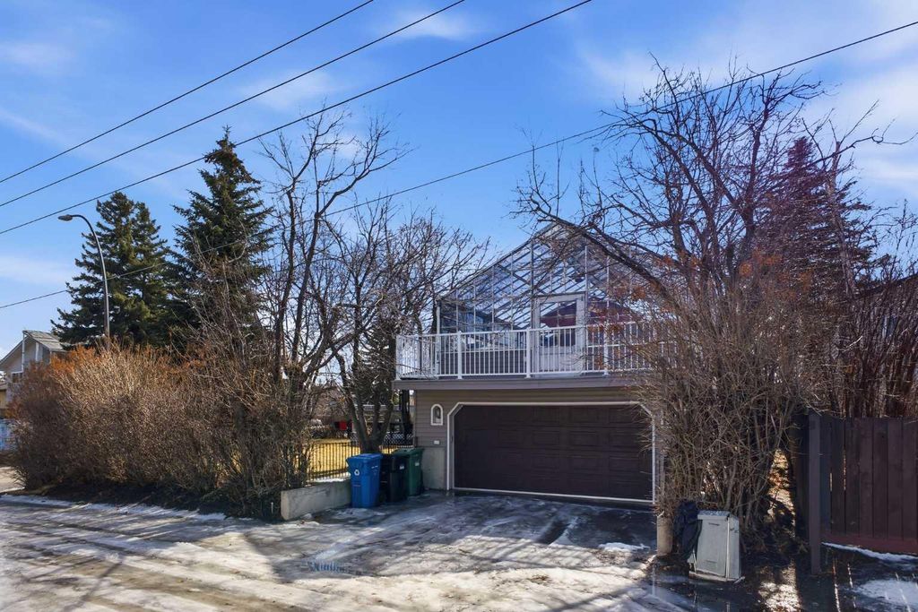 Photo of 4636 26 Avenue NE, Calgary, AB T1Y 2R8 (MLS # A2294387)