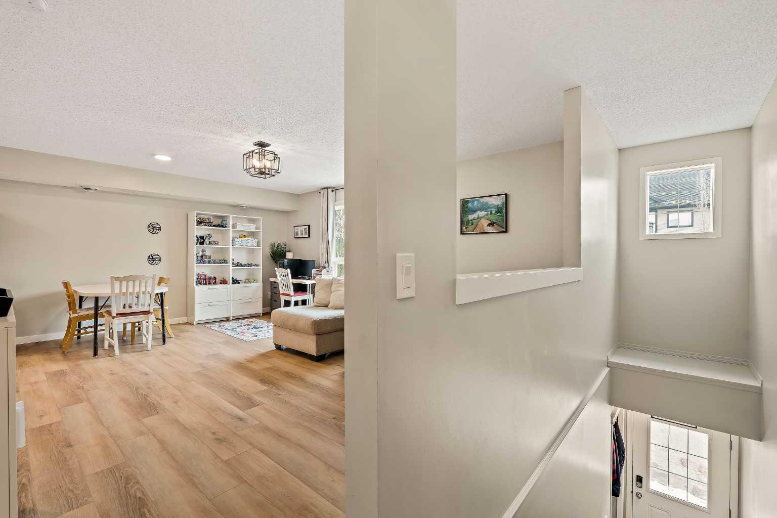 140 Sagewood Boulevard SW 1806