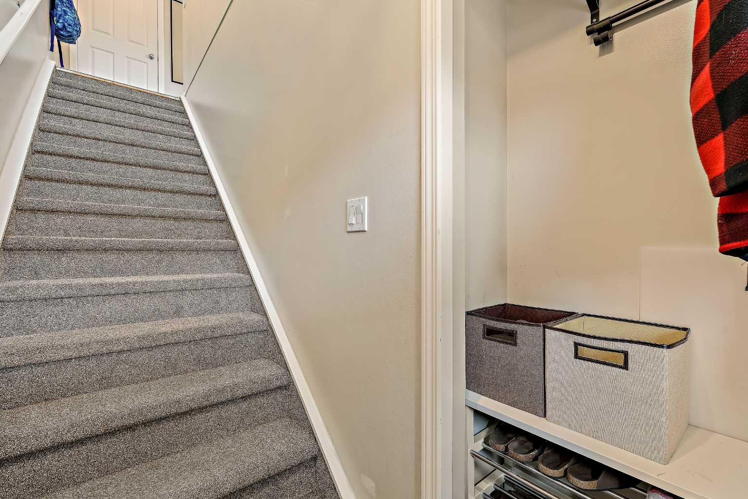 140 Sagewood Boulevard SW 1806