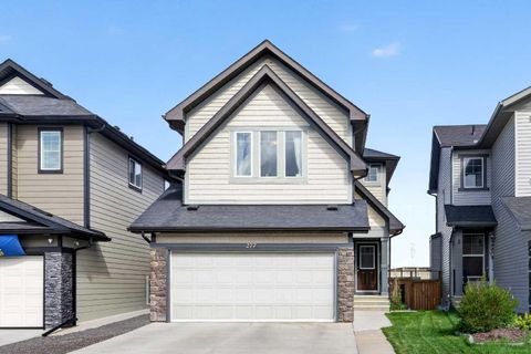 Photo of 277 Panton Way NW, Calgary, AB T3K 0X4 (MLS # A2313513)