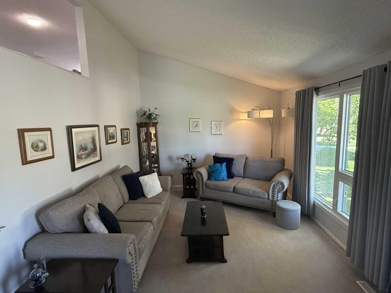 115 Stephens Crescent