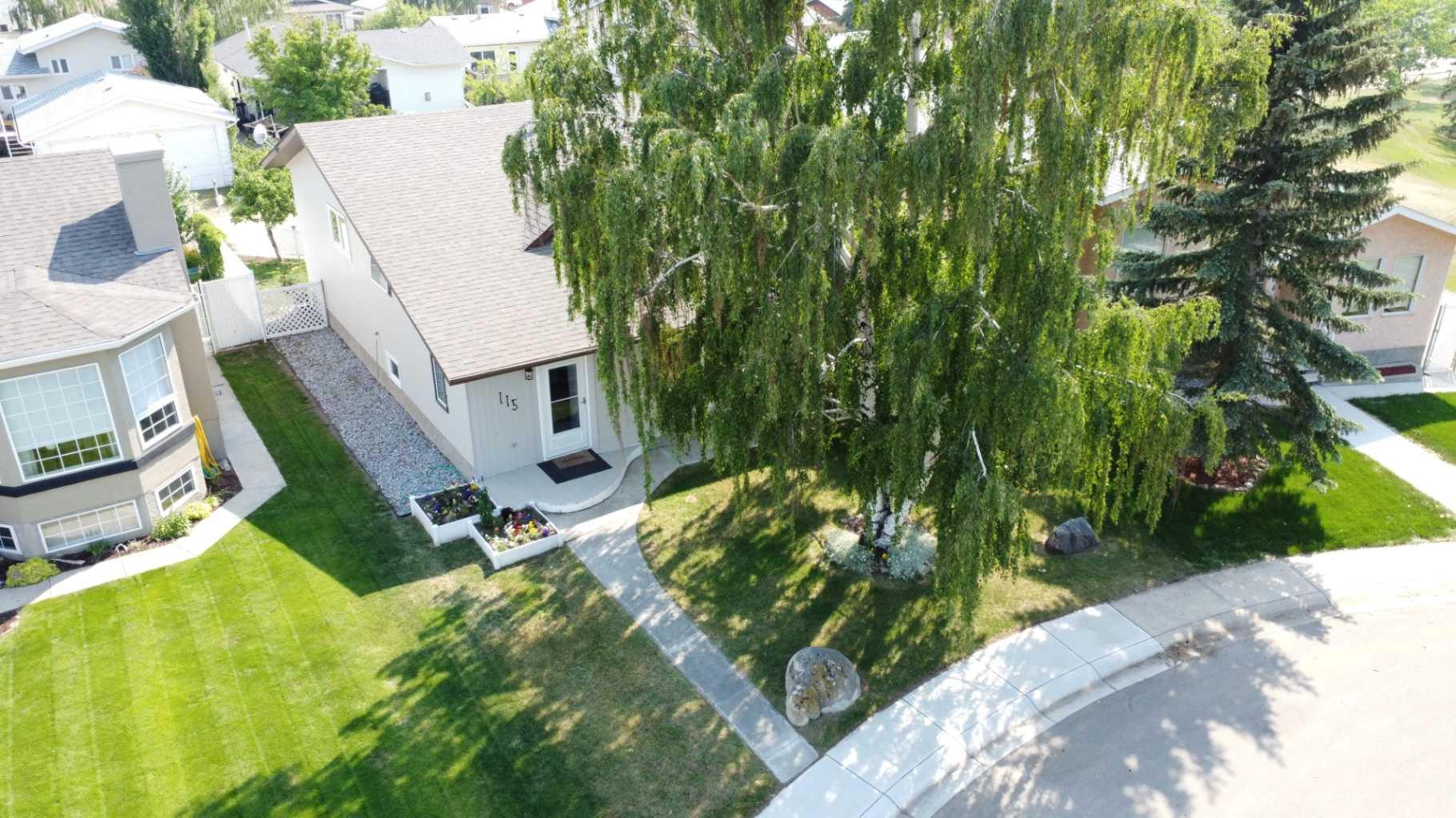 115 Stephens Crescent