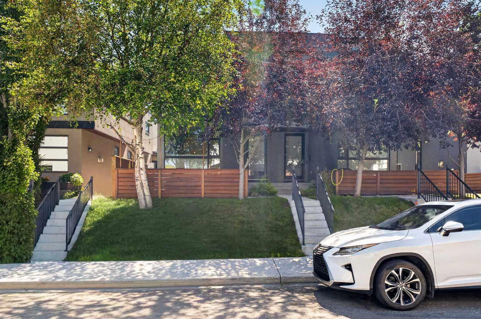 1709 36 Avenue SW 1