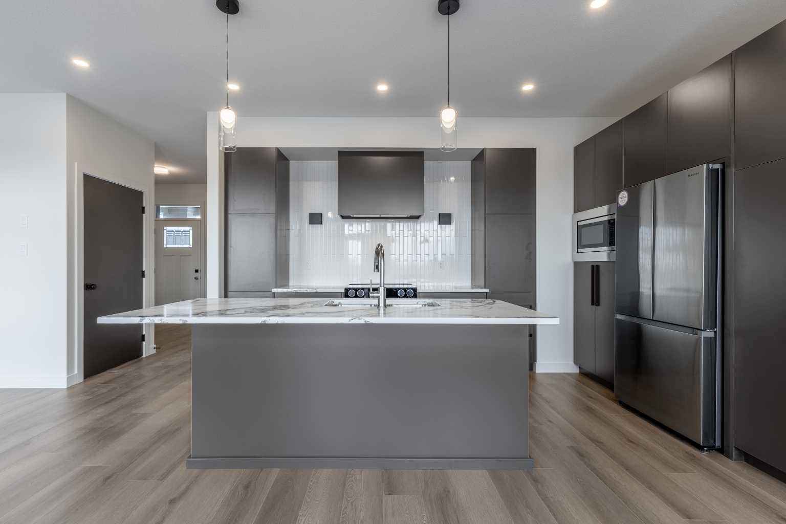 346 Canyon Meadows Road W